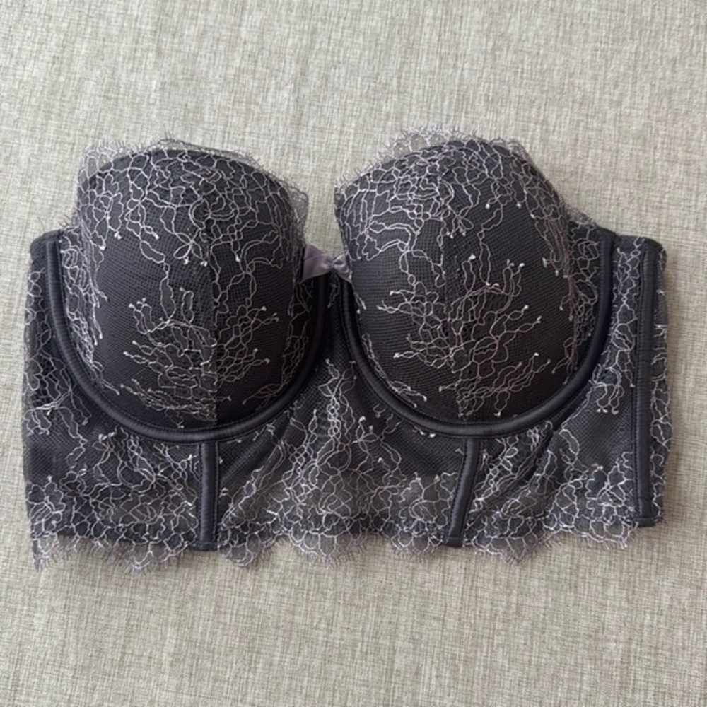 Victoria’s Secret Very Sexy Strapless Demi purple lace longline corset‎ size 36B